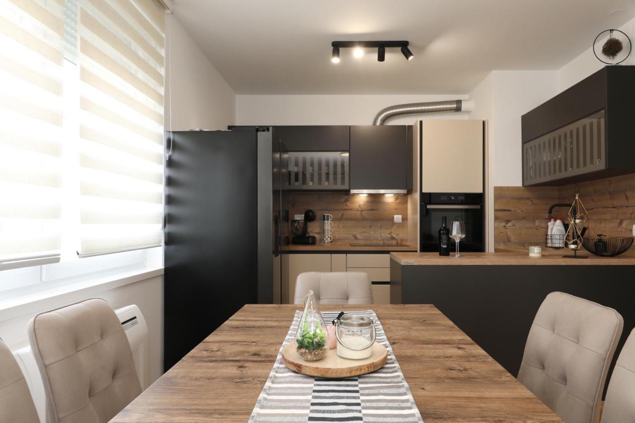 Apartman Maresa Задар Экстерьер фото